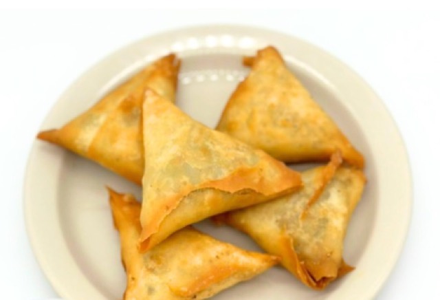 Mini Veg Samosas (5 Pieces) (Swaminarayan friendly) at Ananda Kitchen, Langley Park